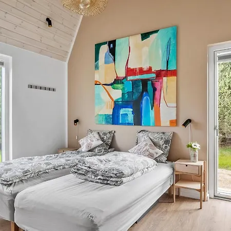 Semesterbostad Lovely In Vaeggerlose With Sauna Bøtø By